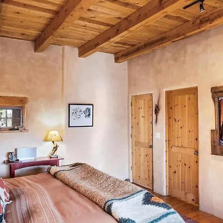 Serene Historic With Sunset Views Santa Fe