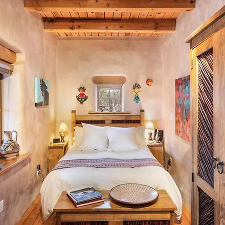 Serene Historic With Sunset Views Holiday home
