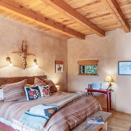 Serene Historic With Sunset Views Holiday home *